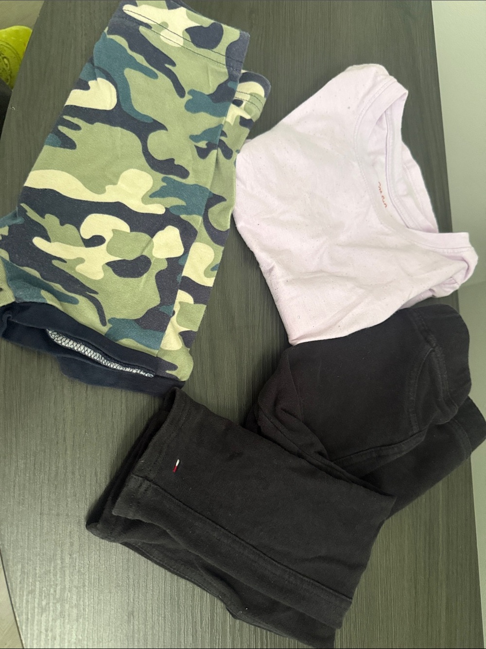 Girl Bundle 4-5t Tommy Hilfiger, Old Navy and Cat&Jack - pants and shirt